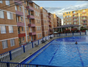 Alojamiento con piscina en la Mesa Cundinamarca